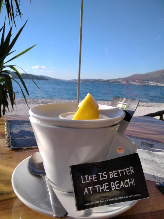 Apartment Alegria In Okrug With Heated Pool, Sea View, Jacuzzi, Wifi Traù Esterno foto
